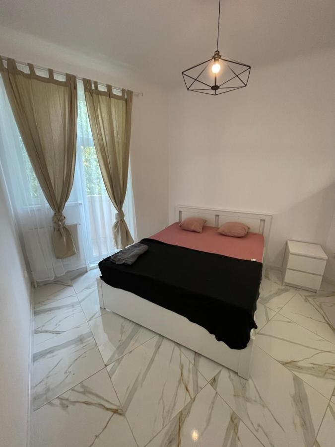 3 Rooms Apartament In The City Center Of Bukareszt Zewnętrze zdjęcie